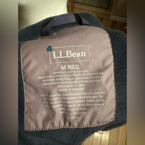 LLBean fleece lined vest - Picture 8 of 8
